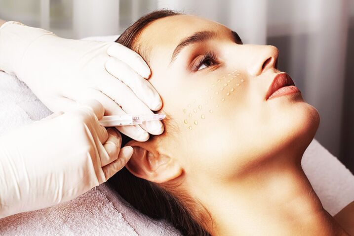 La biorevitalización es uno de los métodos más eficaces de rejuvenecimiento de la piel del rostro. 